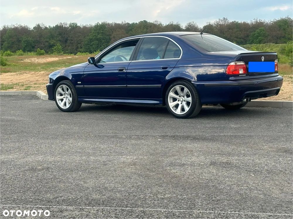 BMW Seria 5 520i - 7