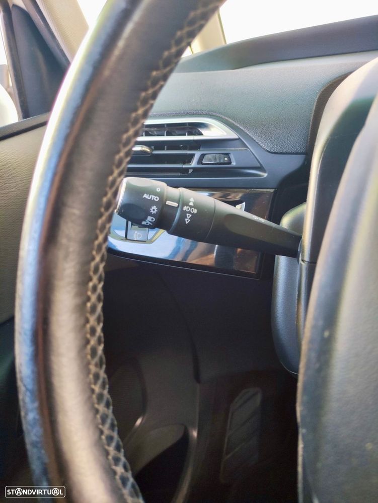 Citroën C4 Grand Picasso 1.6 e-HDi Exclusive - 17