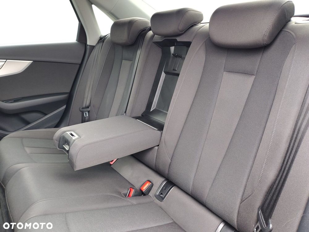 Audi A4 - 25