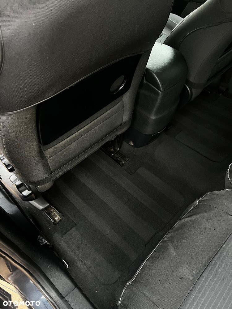 Ford S-Max - 28