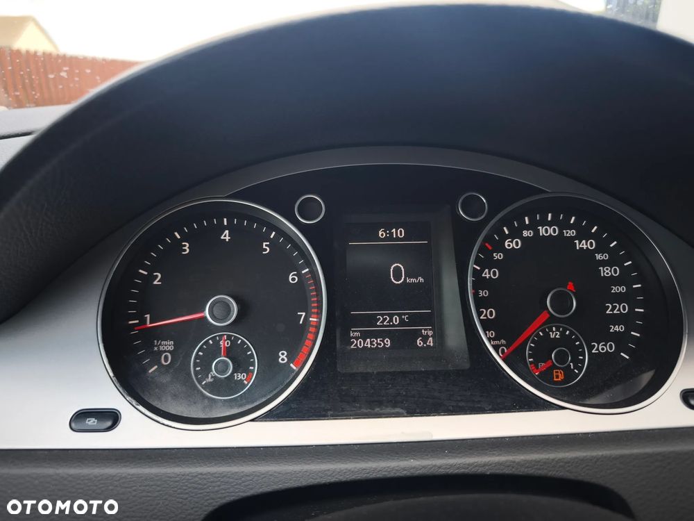 Volkswagen Passat 1.6 Trendline - 16