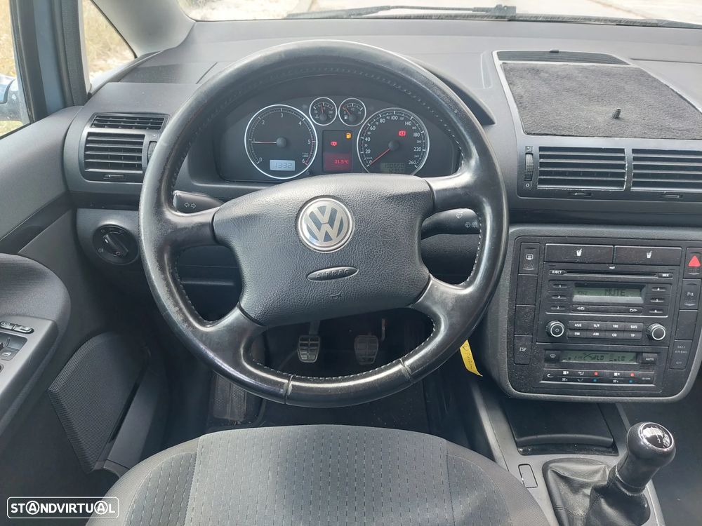VW Sharan 2.0 TDi BlueMotion - 16