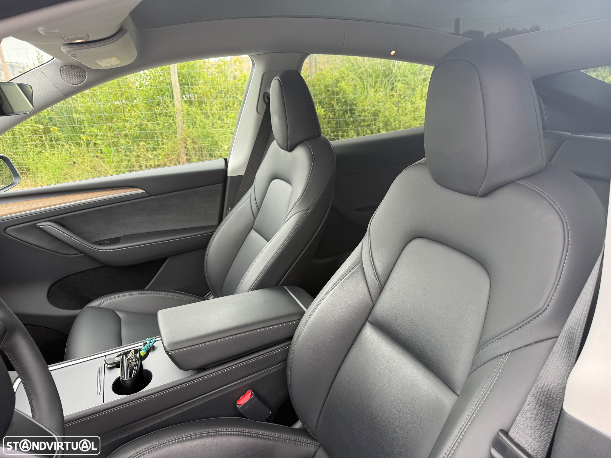 Tesla Model Y Long Range Tração Integral - 18