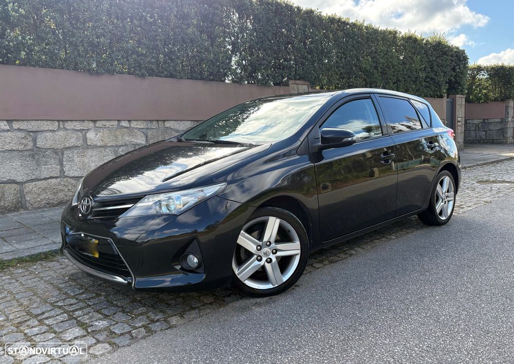 Toyota Auris 1.4 D-4D Comfort+Pack Sport - 1
