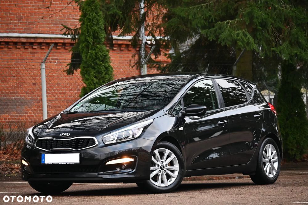 Kia Ceed 1.4 CVVT Dream-Team Edition - 3