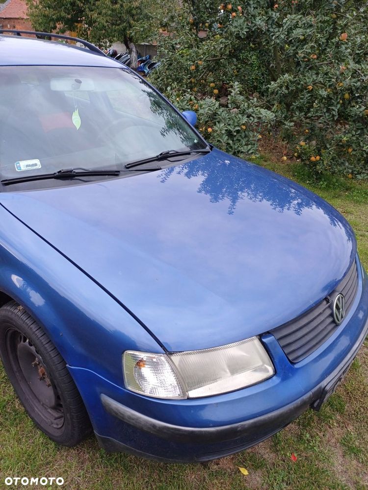 Zderzak przedni LR5V VOLKSWAGEN PASSAT B5 2000r 1.9 tdi - 5
