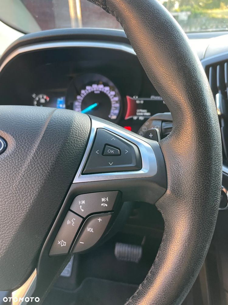 Ford Edge - 15