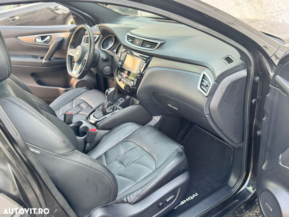 Nissan Qashqai 1.6 DCI Xtronic TEKNA+ - 33