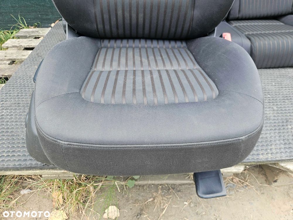 Fotele Fotel Kanapa Skladana Ciemne Grzane Elektryczne Ledzwia Podswietlanie  Audi A4 B8 Kombi Avant - 24
