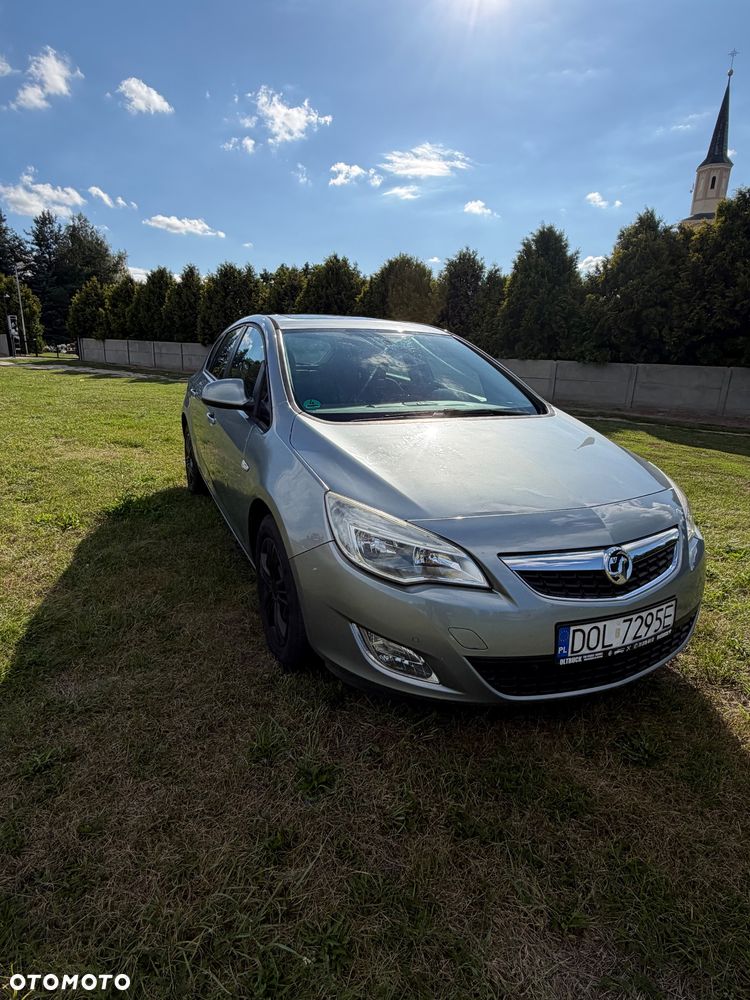 Opel Astra 1.6 - 9