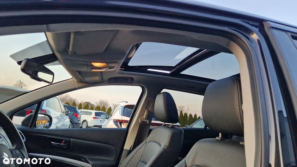 Suzuki SX4 S-Cross 1.6 DDiS 4x2 limited+ - 11