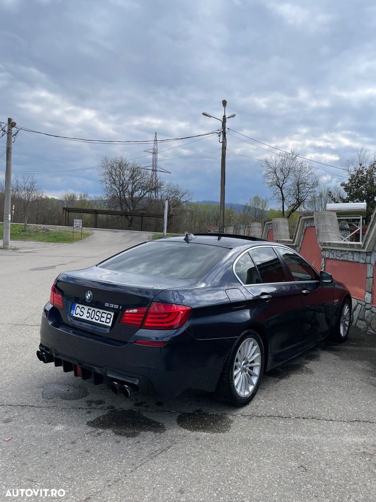 BMW Seria 5 535i xDrive - 12