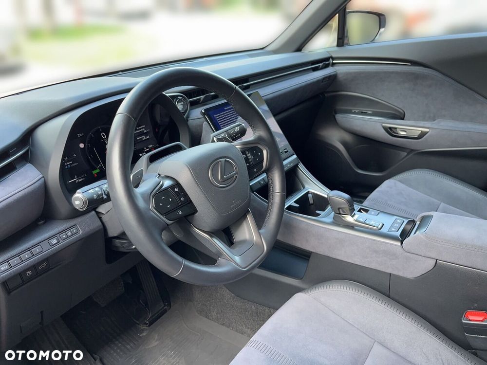 Lexus LBX 1.5 Hybrid Original Edition - 5