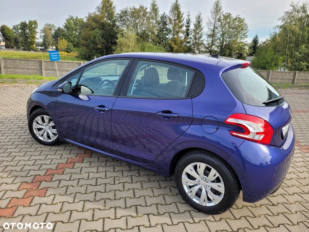 Peugeot 208 - 29