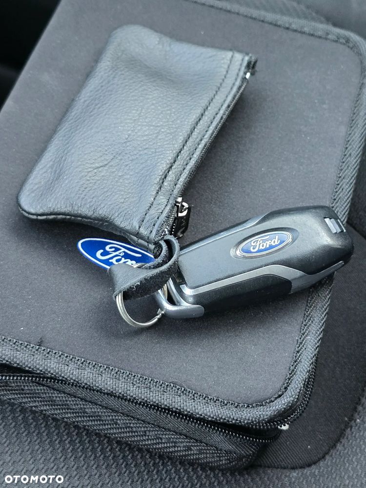 Ford S-Max 2.0 TDCi Titanium PowerShift - 26