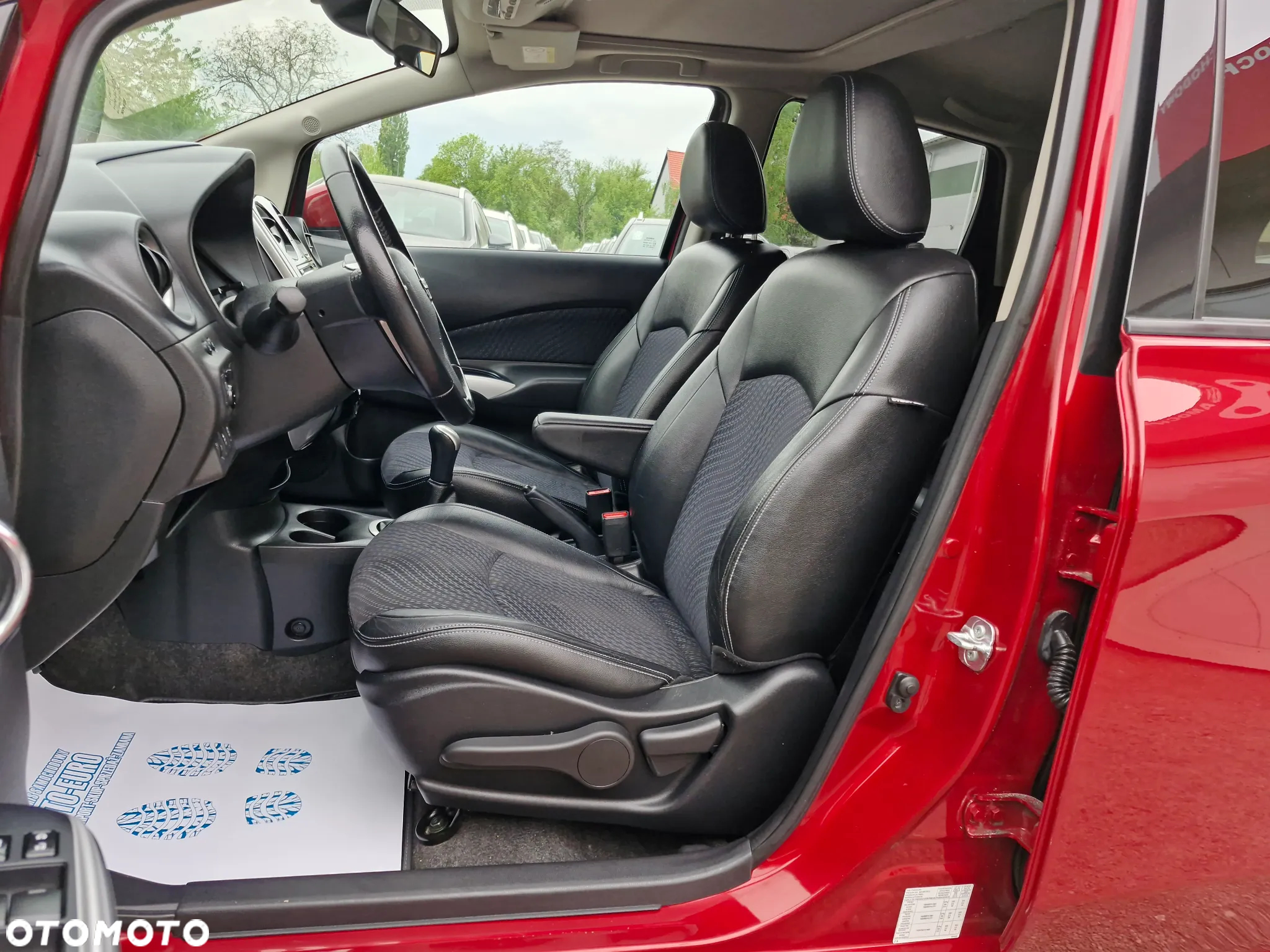 Nissan Note 1.2 Tekna EU6 - 11