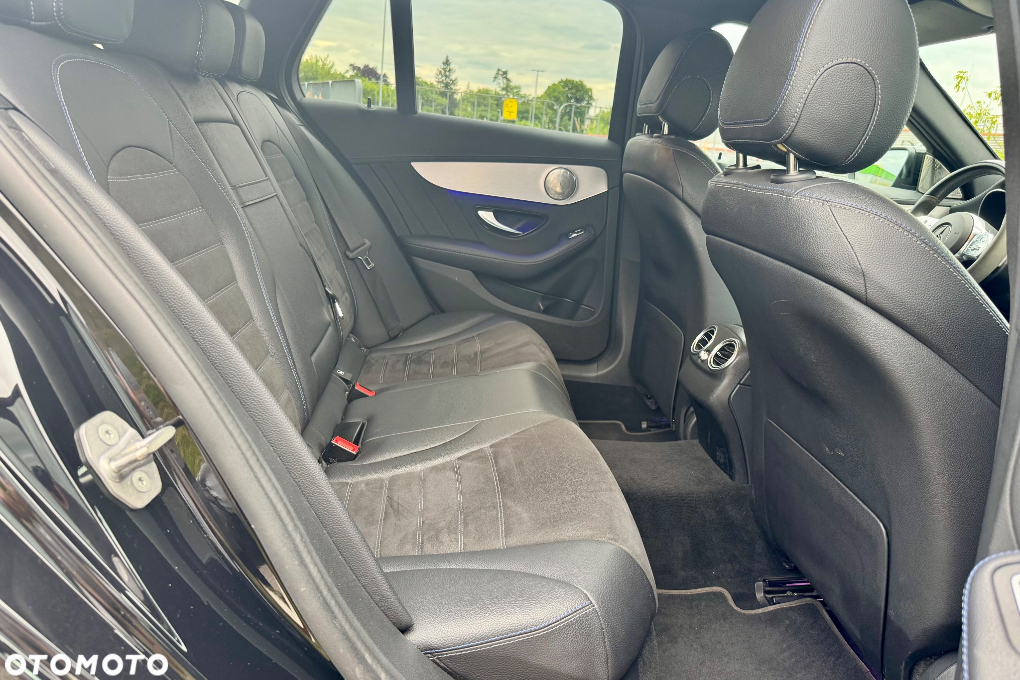 Mercedes-Benz Klasa C 220 d T 9G-TRONIC AMG Line - 16