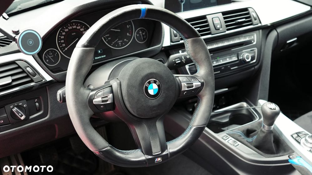 BMW Seria 3 318d M Sport EU6 - 16