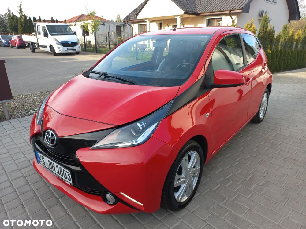 Toyota Aygo x-play - 6