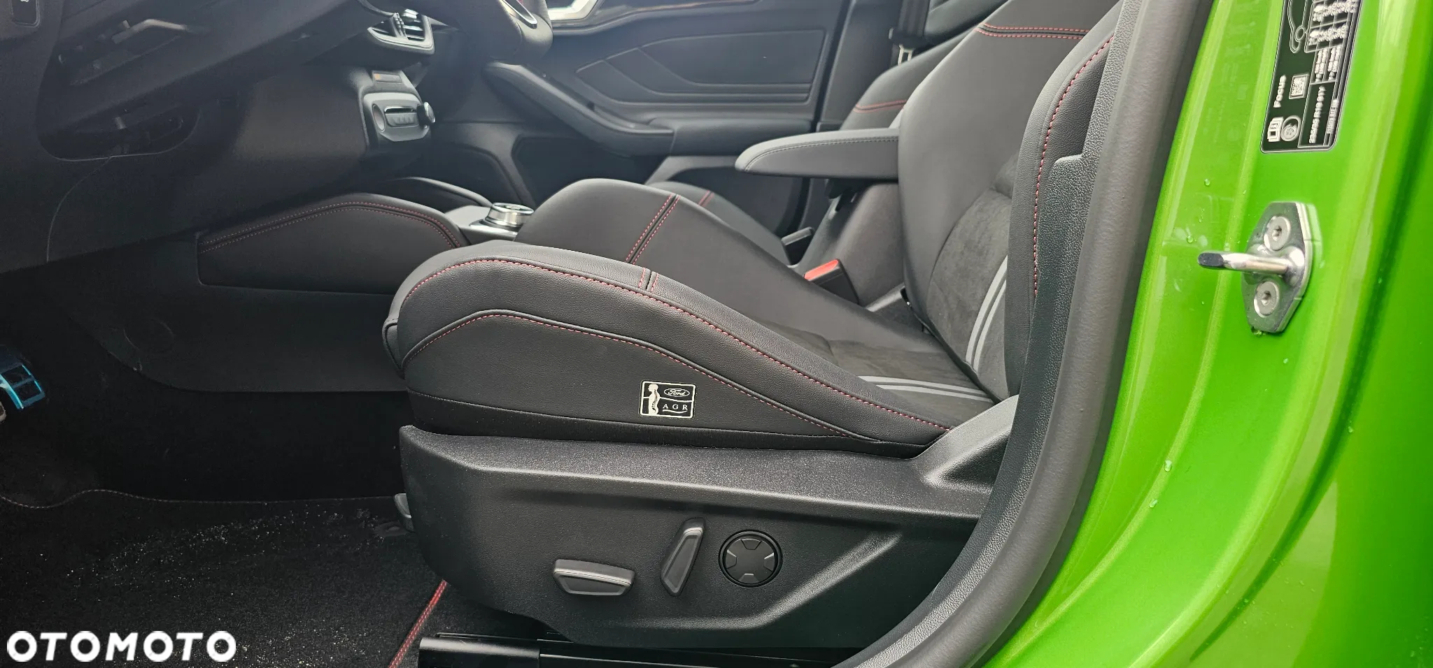 Ford Focus 2.3 EcoBoost ST X - 13