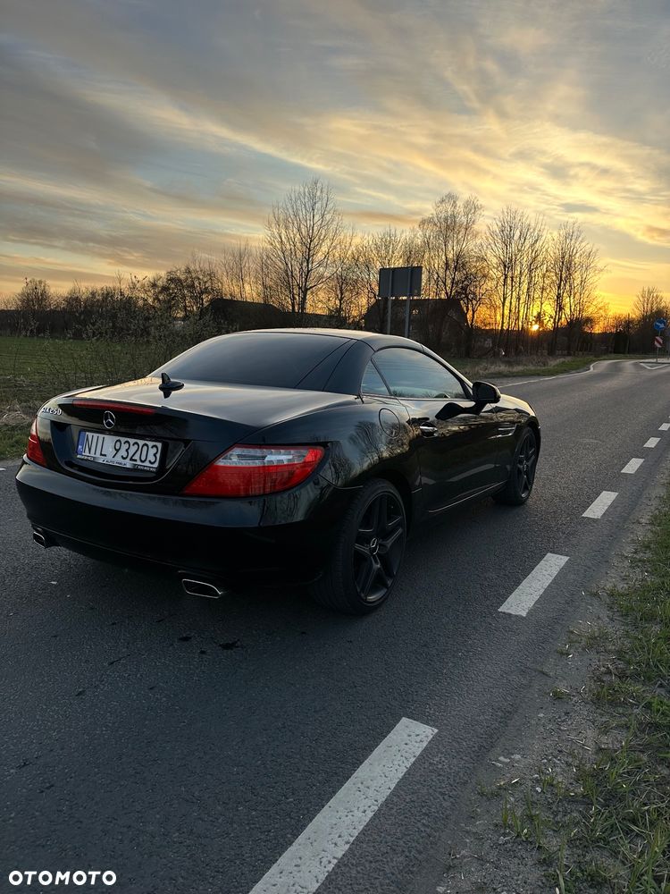 Mercedes-Benz SLK 250 CGI - 4
