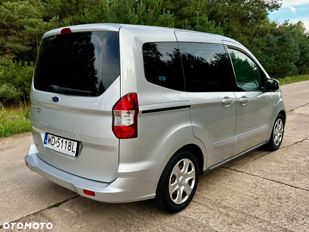 Ford Tourneo Courier 1.5 TDCi Titanium - 2