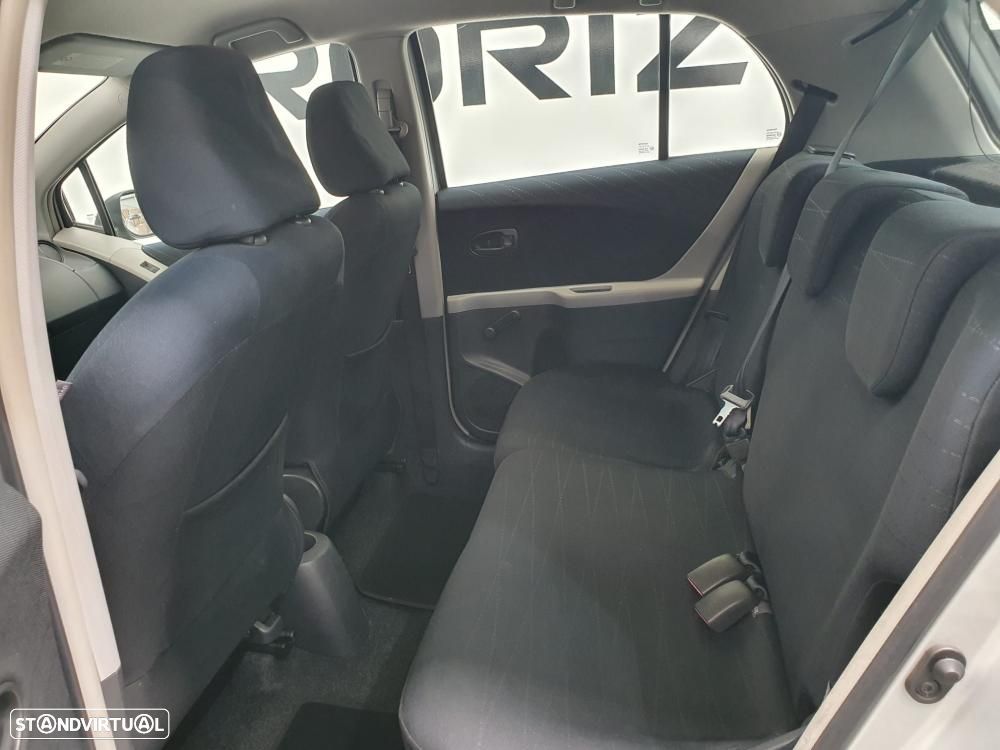 Toyota Yaris 1.4 D-4D Comfort - 17