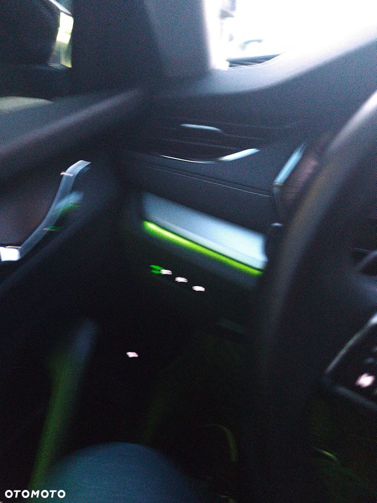 Skoda Octavia 1.5 TSI ACT Style DSG - 24