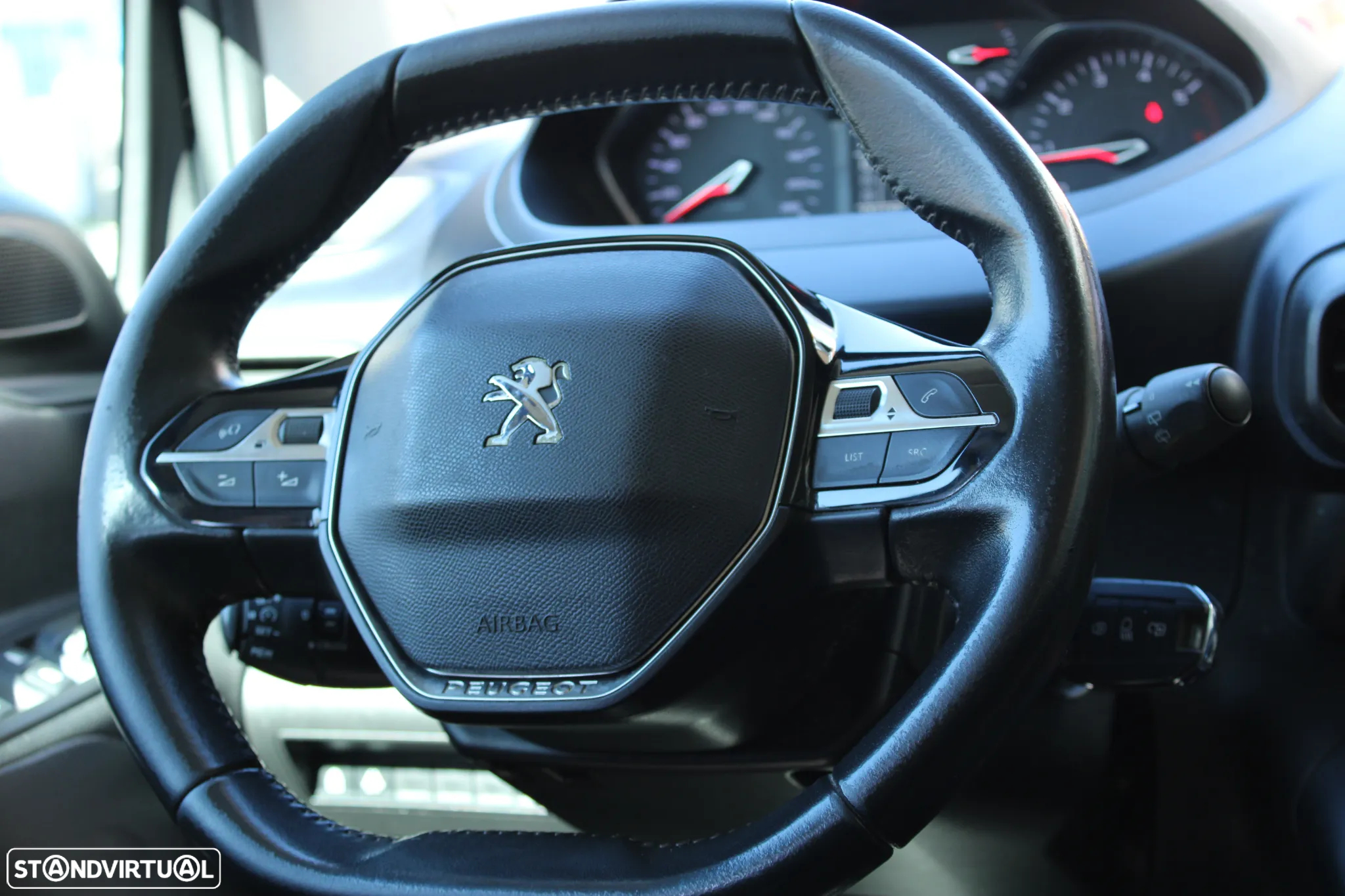 Peugeot Rifter 1.5 BlueHDi Longa Allure Pack 7L - 24