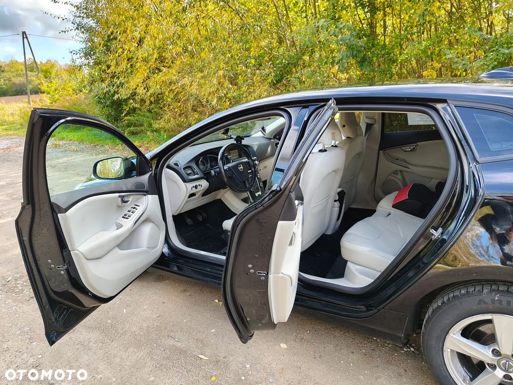 Volvo V40 - 10