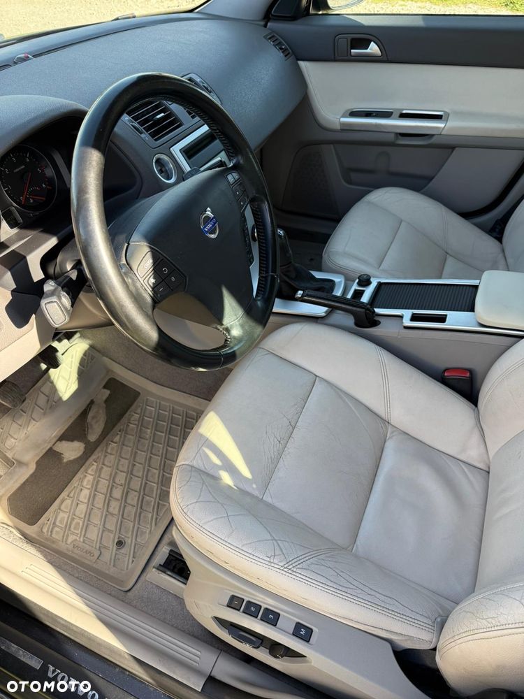 Volvo V50 - 10