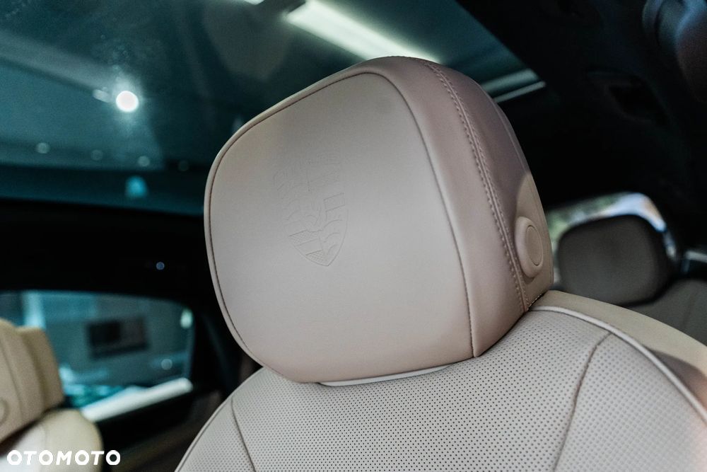 Porsche Cayenne S E-Hybrid PHEV - 29