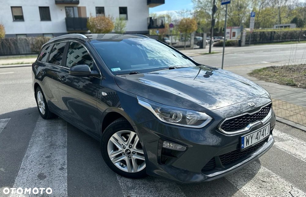 Kia Ceed 1.6 CRDi mHEV M - 1