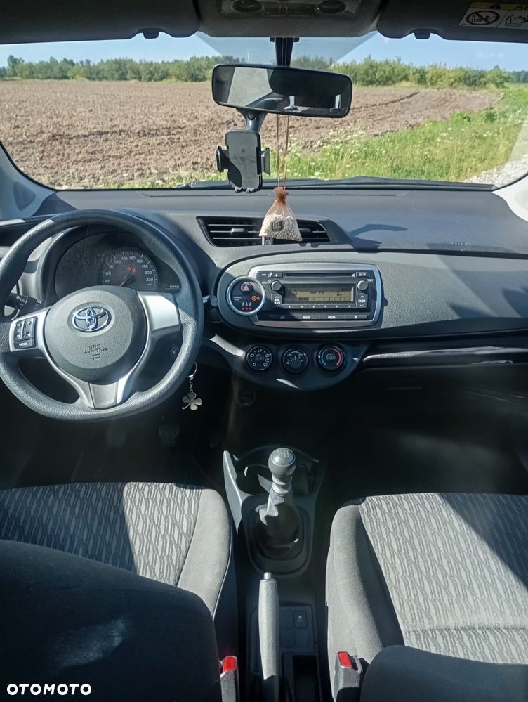 Toyota Yaris - 6