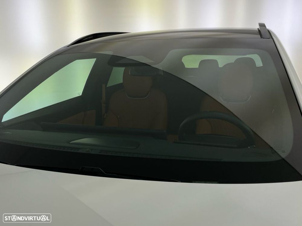 Xpeng G9 93.1 kWh AWD Performance - 19