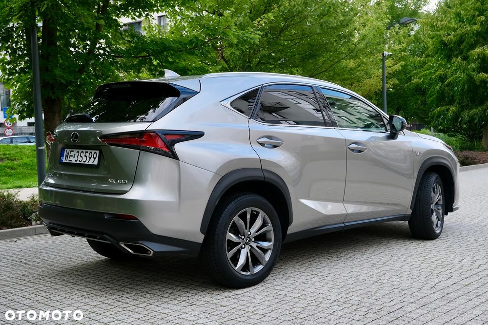Lexus NX 300 GPF F Sport Edition AWD - 7