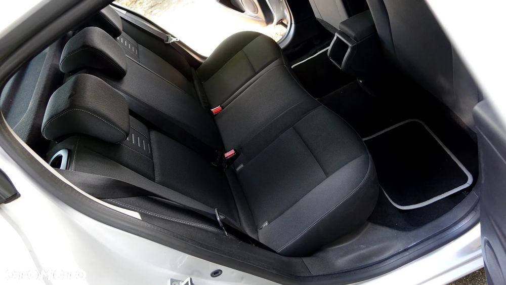 Renault Megane 1.6 16V 100 Expression - 11