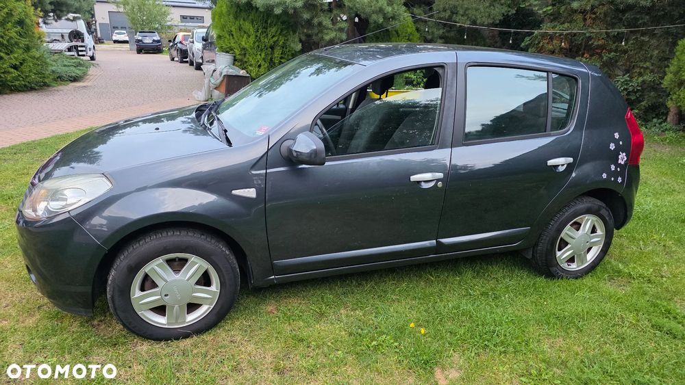 Dacia Sandero 1.6 Laureate - 6