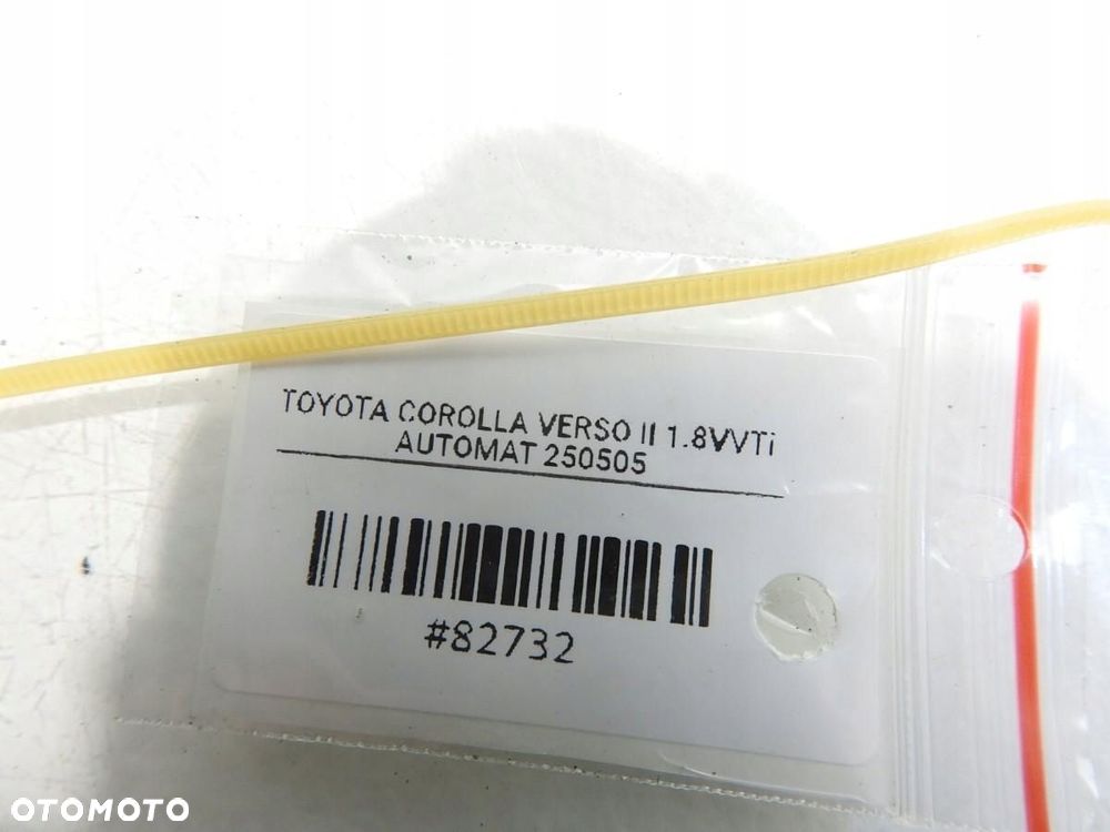 ZAWIAS ZAWIASY DRZWI PRAWY TYŁ TOYOTA COROLLA VERSO II 1C0 - 4