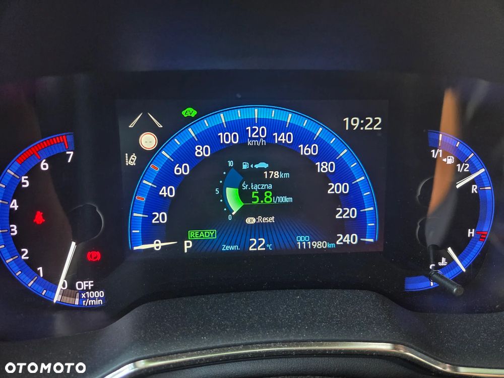 Toyota Corolla 1.8 Hybrid Executive - 17