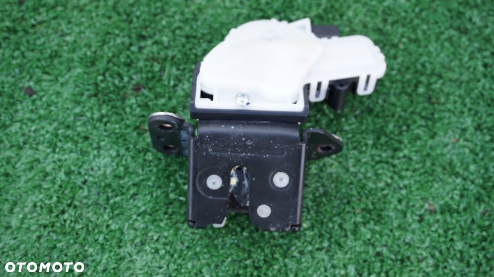 Mazda 6 GJ kombi zamek bagaznika tylnej klapy