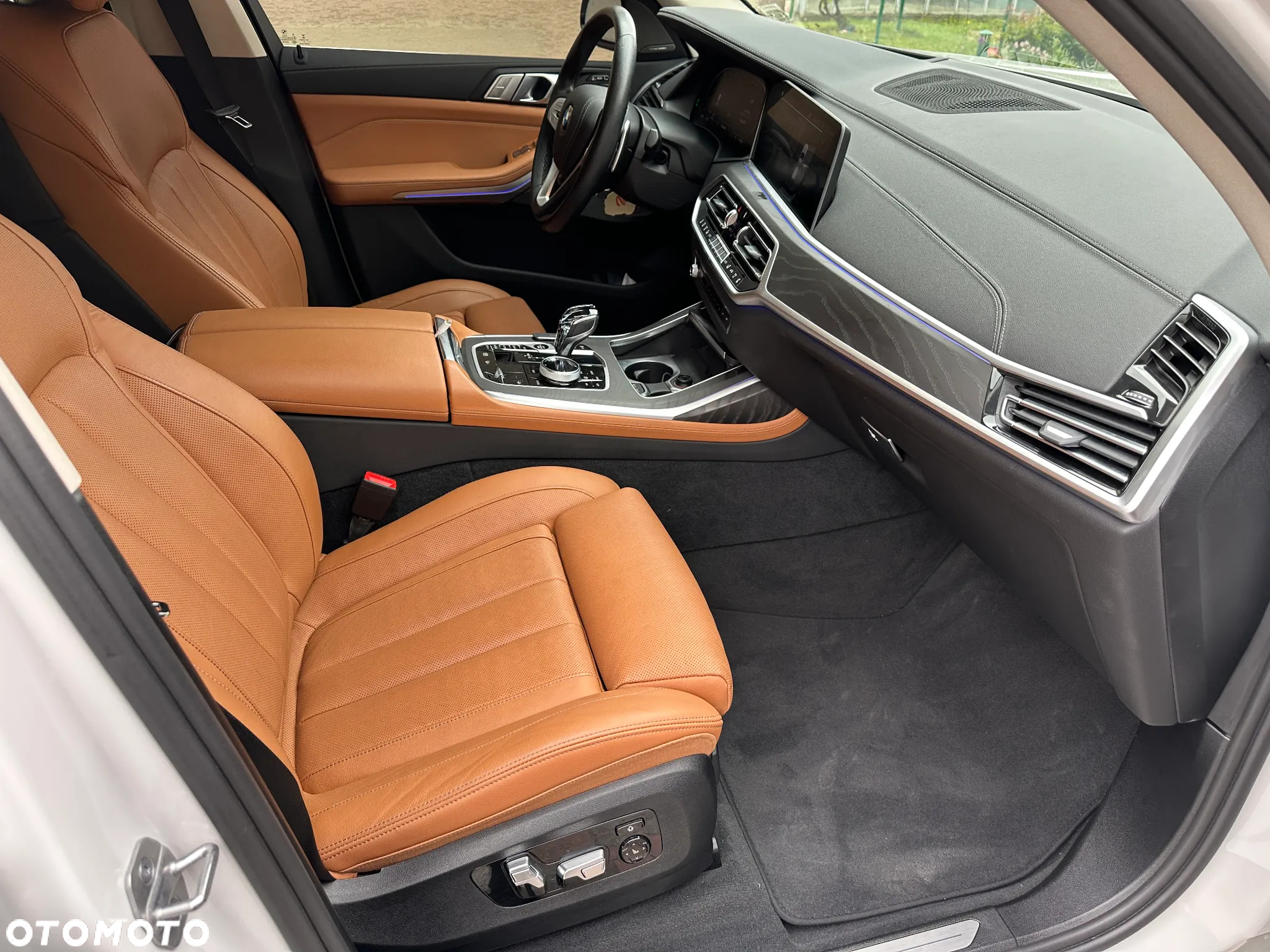 BMW X7 xDrive40i - 13