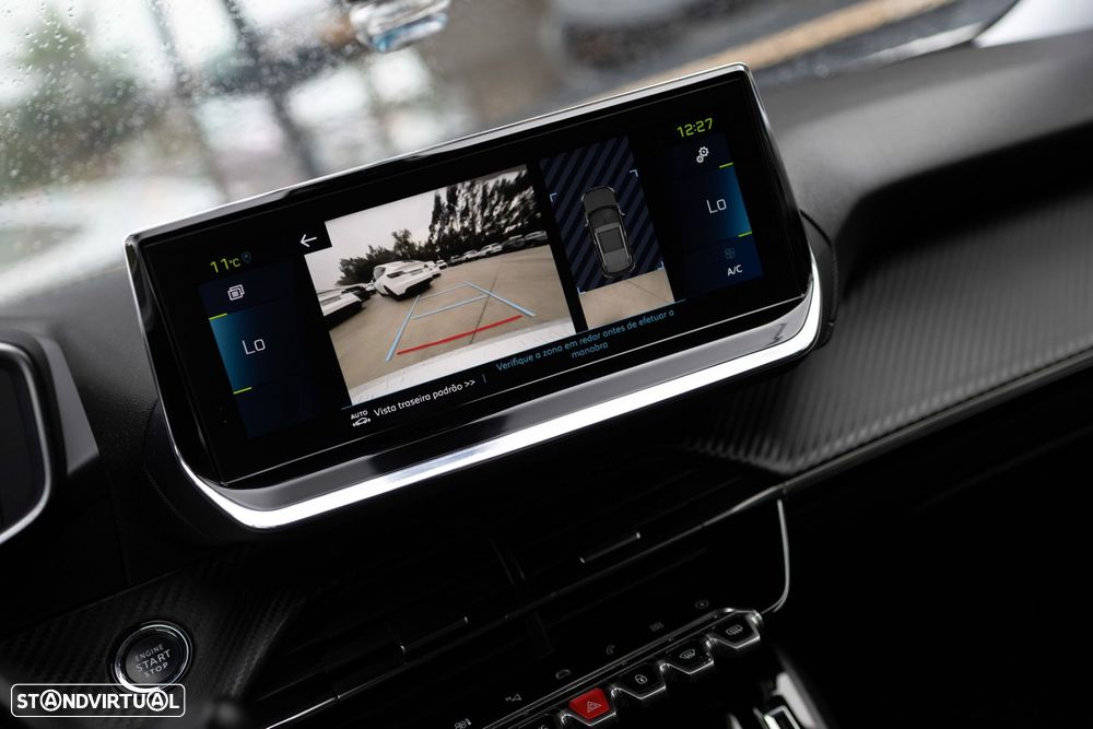 Peugeot e-2008 Allure - 12