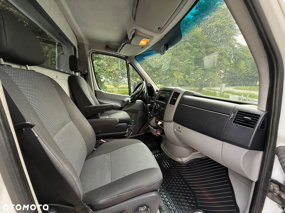 Mercedes-Benz Sprinter - 10
