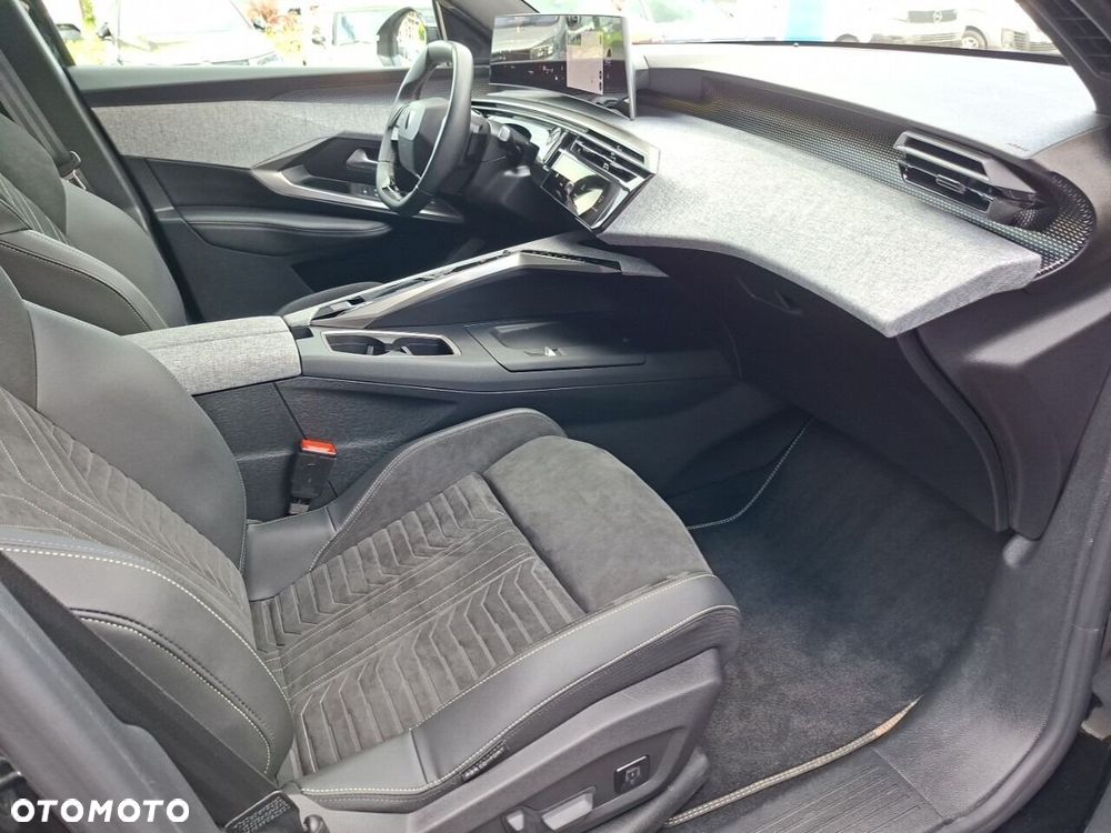 Peugeot 5008 1.2 PureTech mHEV GT S&S e-DCS6 - 16