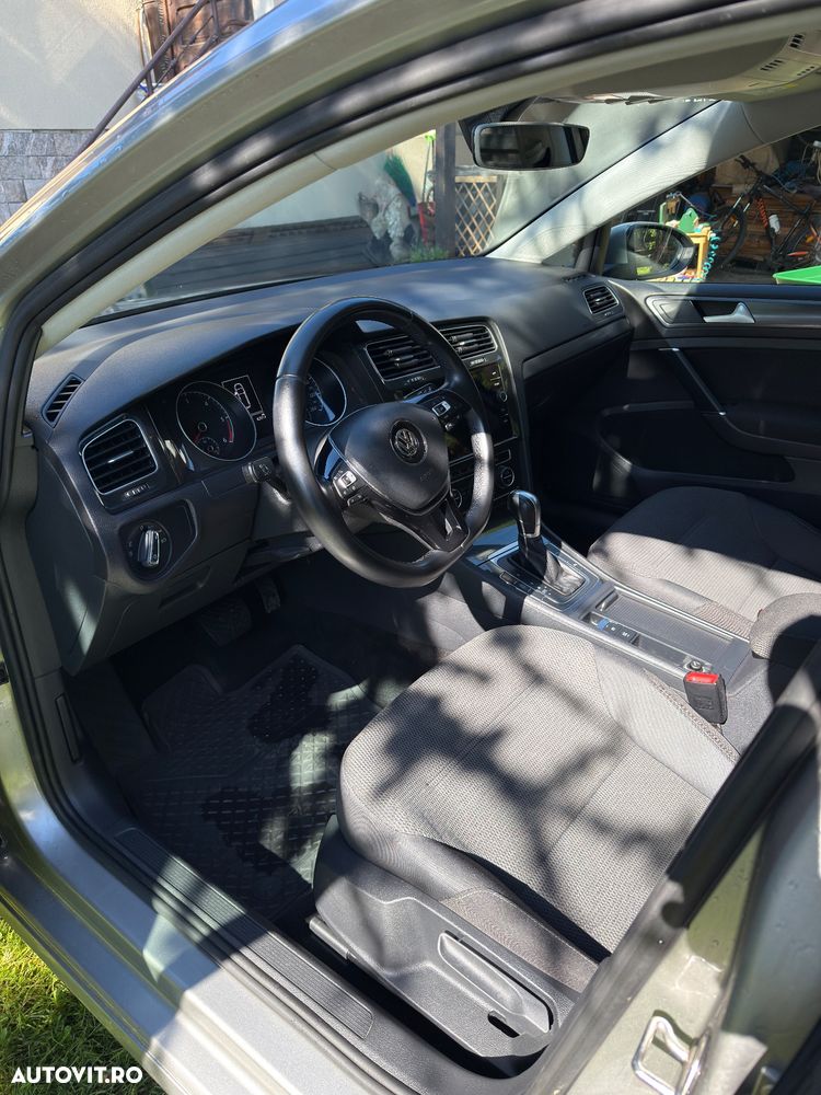 Volkswagen Golf 2.0 TDI DSG Comfortline - 12