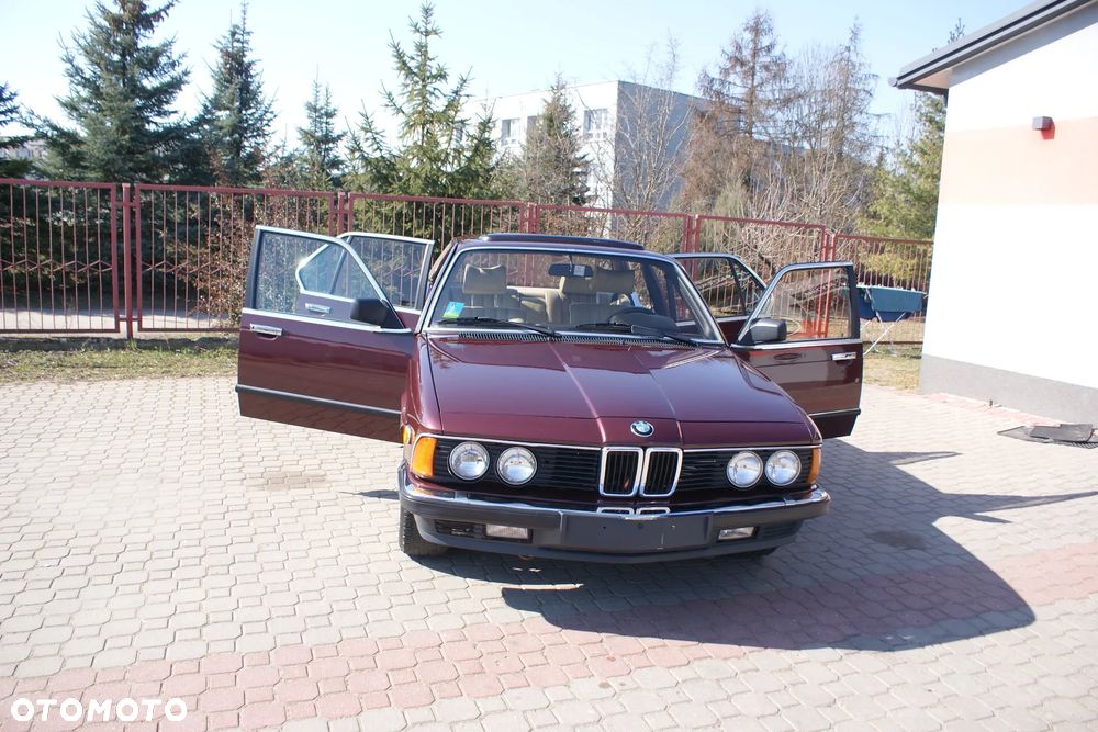 BMW Seria 7 - 21