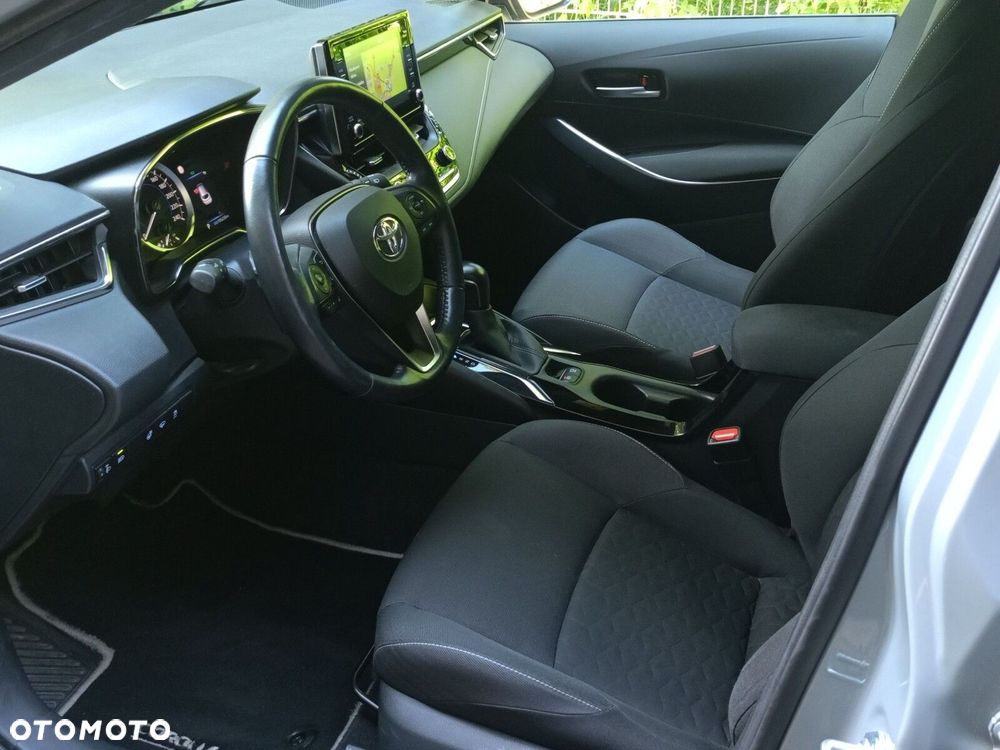 Toyota Corolla - 8