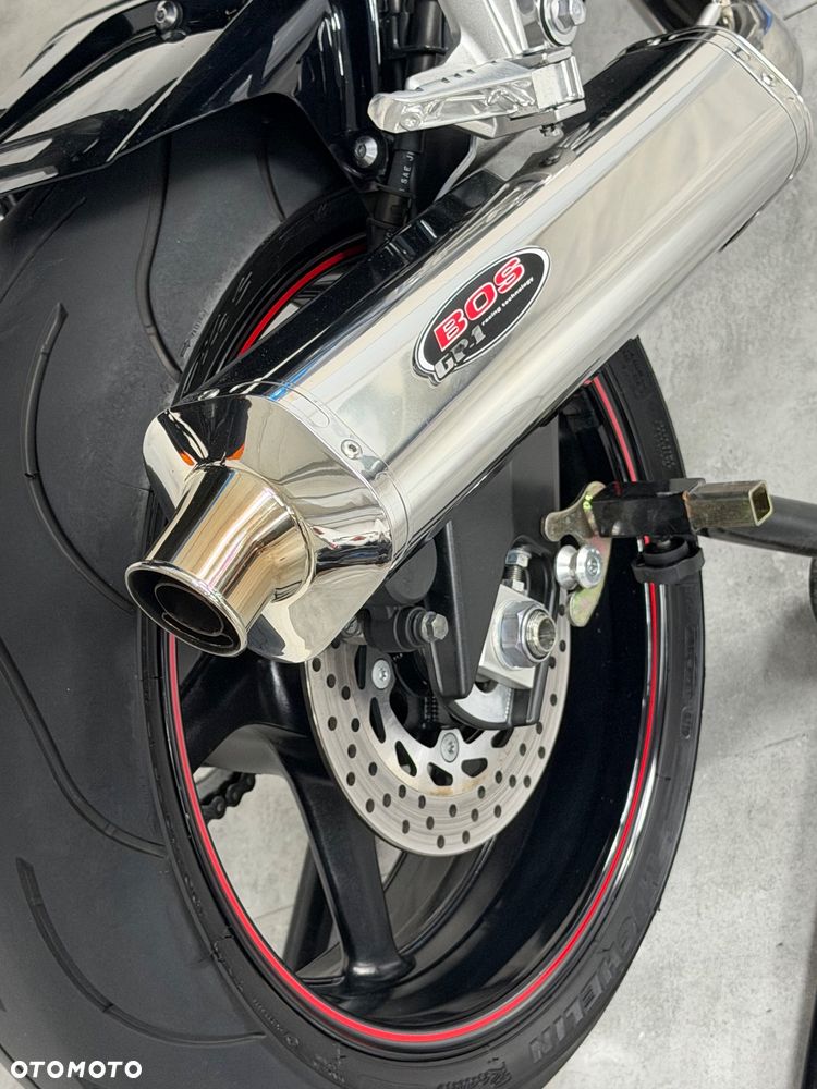 Yamaha FZ - 32