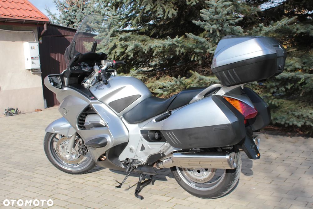 Honda ST - 30